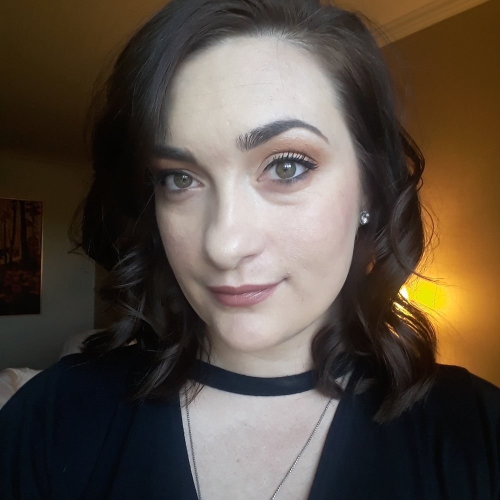 Meet your Posher, Caley